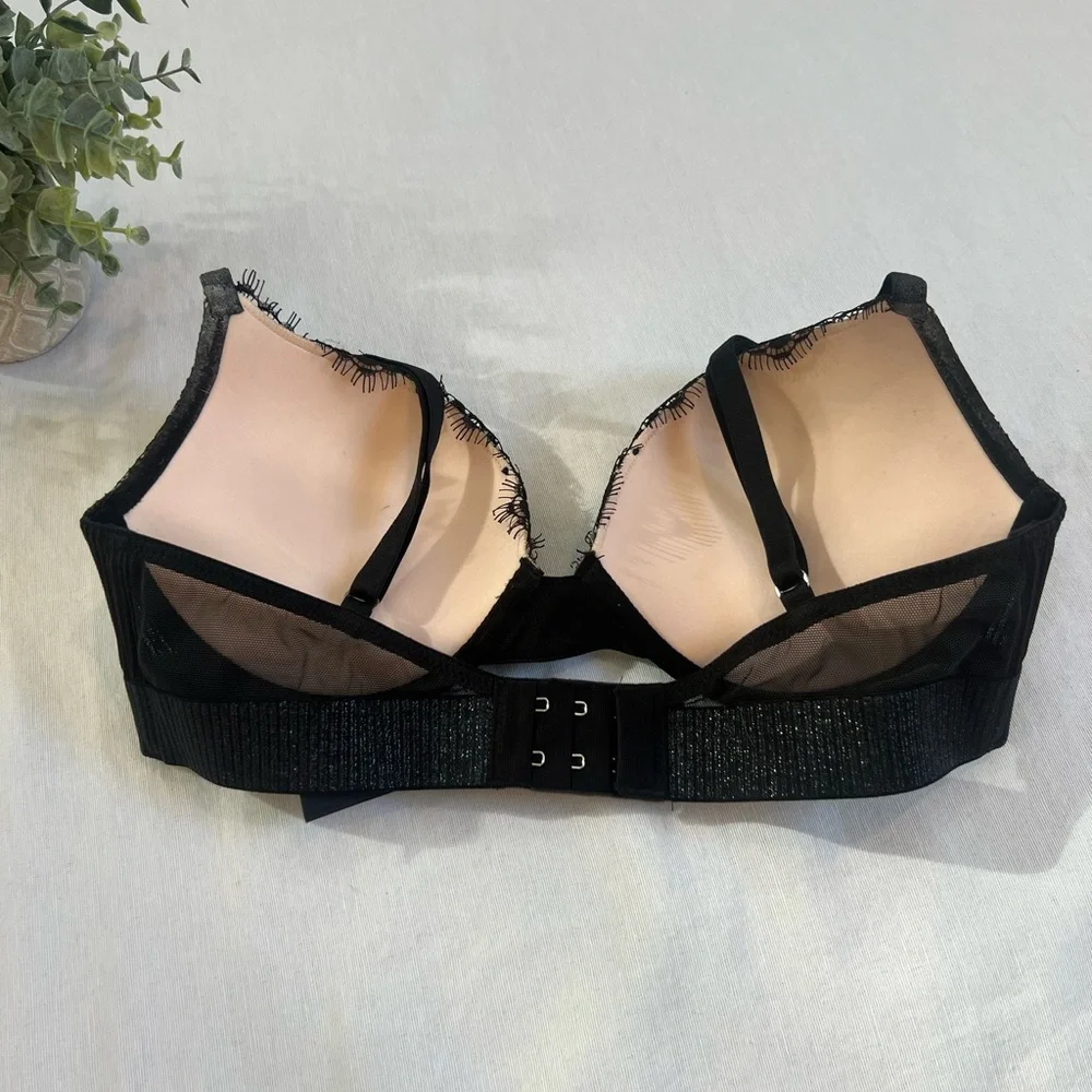 Victoria’s Secret Black lace bra - Picture 2 of 3